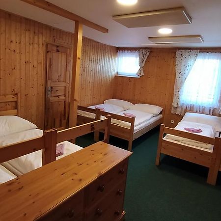 Penzion U Rybnika Marianska ภายนอก รูปภาพ