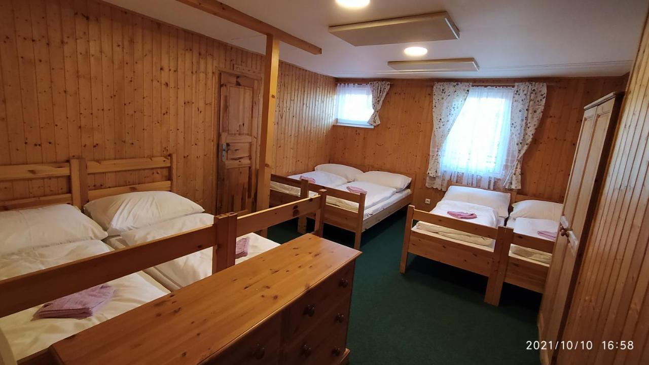 Penzion U Rybnika Marianska ภายนอก รูปภาพ
